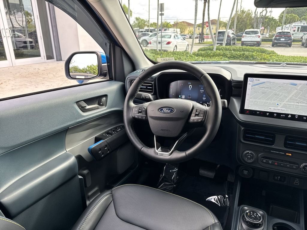 Used 2025 Ford Maverick Lobo image 21