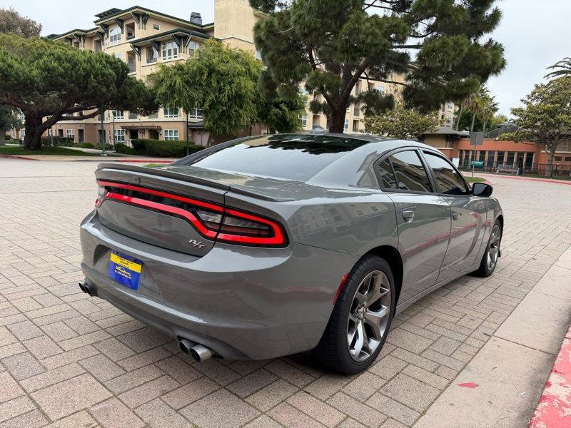 Used 2017 Dodge Charger R/T w/ Navigation & Travel Group RWD image 20