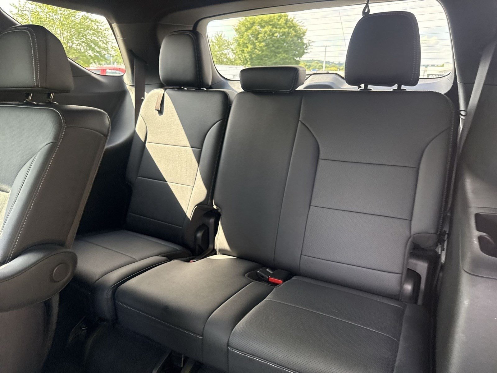Used 2025 Chevrolet Traverse LT AWD/4WD image 24
