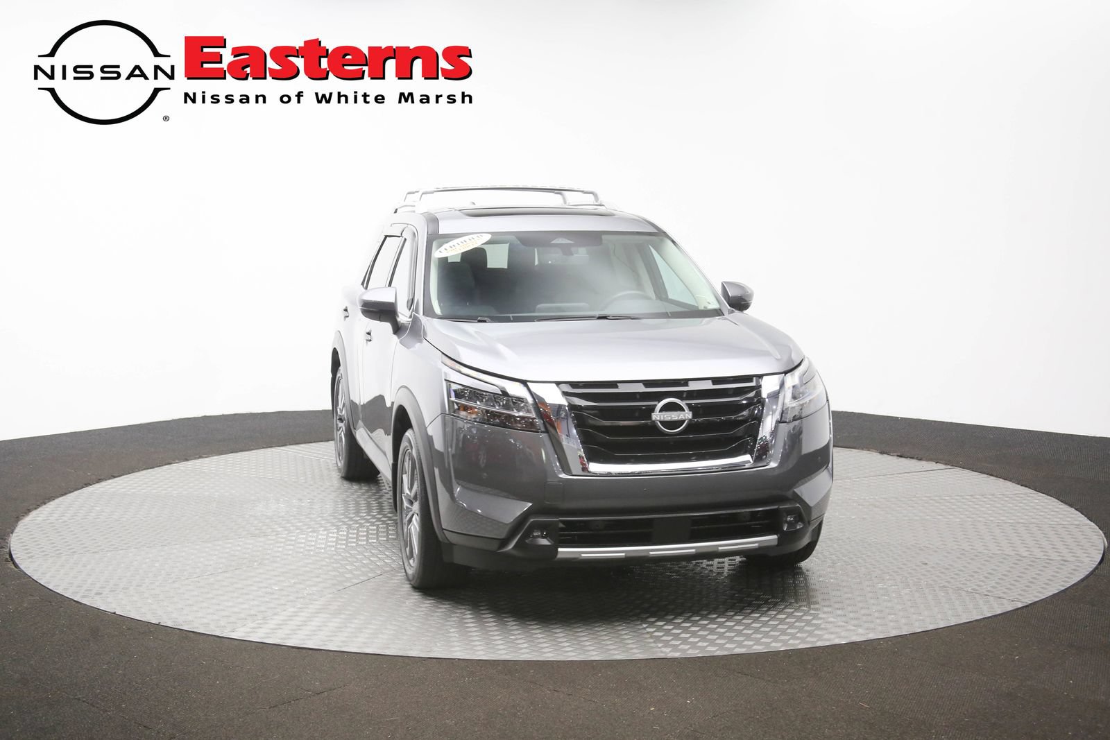 Used 2024 Nissan Pathfinder SL AWD/4WD image 51