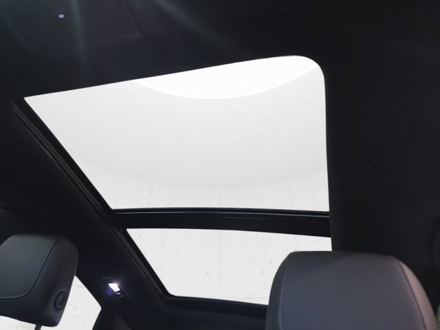 Certified 2024 Cadillac XT5 Sportv image 31