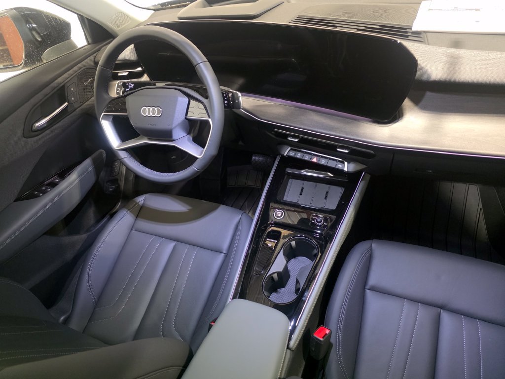 New 2026 Audi Q3 quattro 2.0T AWD/4WD image 13