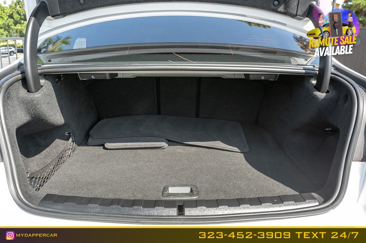 Used 2021 BMW 330e w/ Convenience Package RWD image 17
