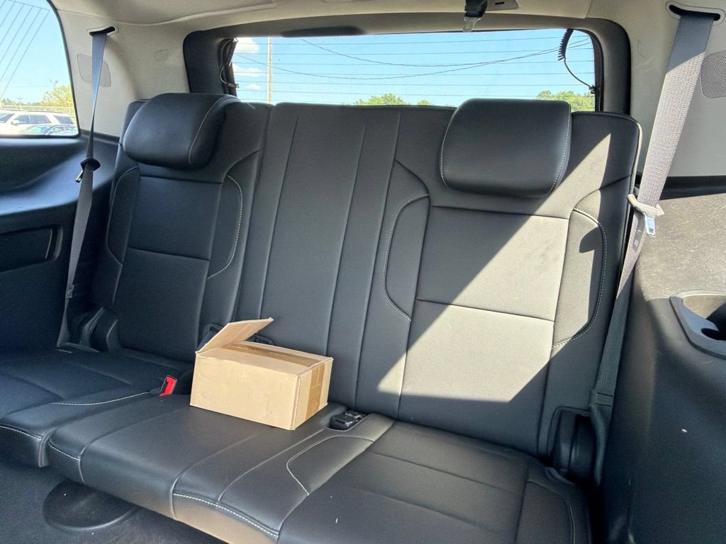 Used 2018 GMC Yukon SLT w/ Premium Edition RWD image 18