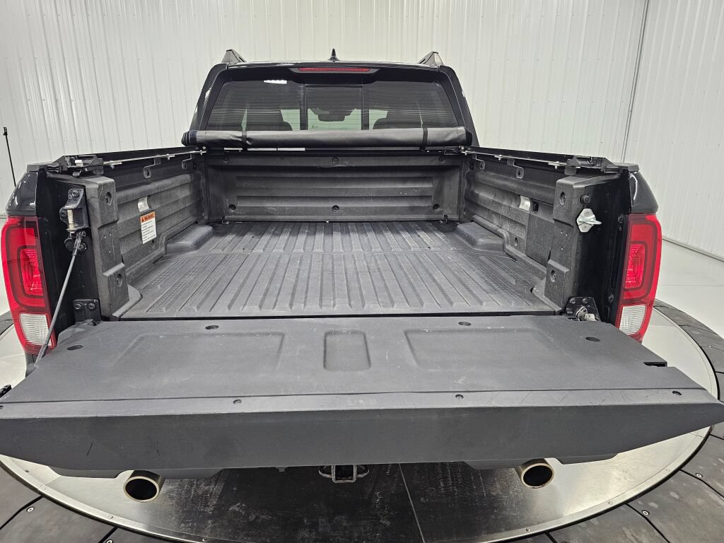 Used 2022 Honda Ridgeline Black Edition image 15