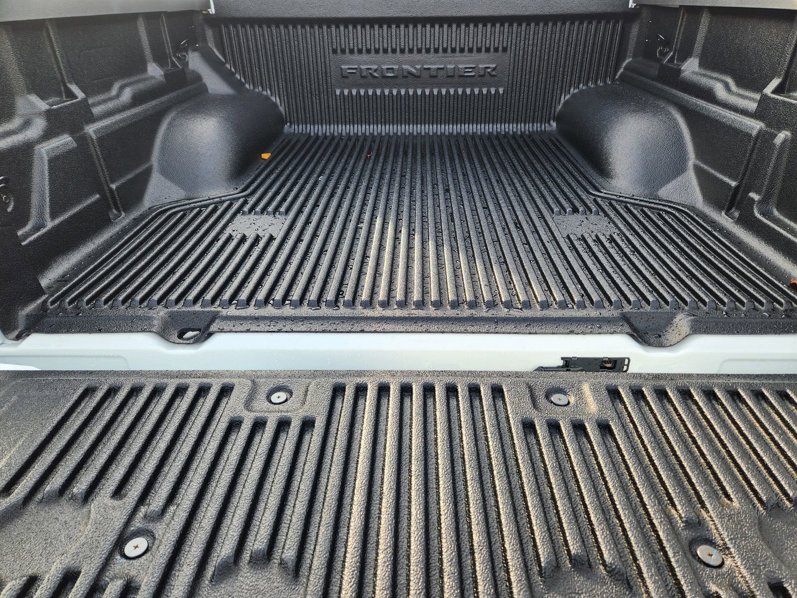 New 2026 Nissan Frontier SV image 27