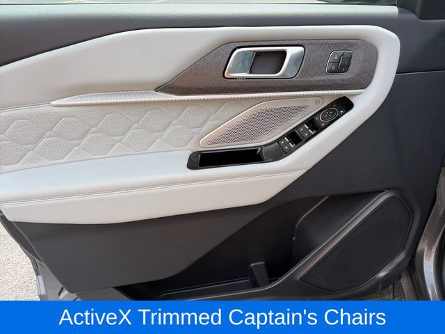 Used 2026 Ford Explorer Platinum w/ LUX Leather Package AWD/4WD image 19