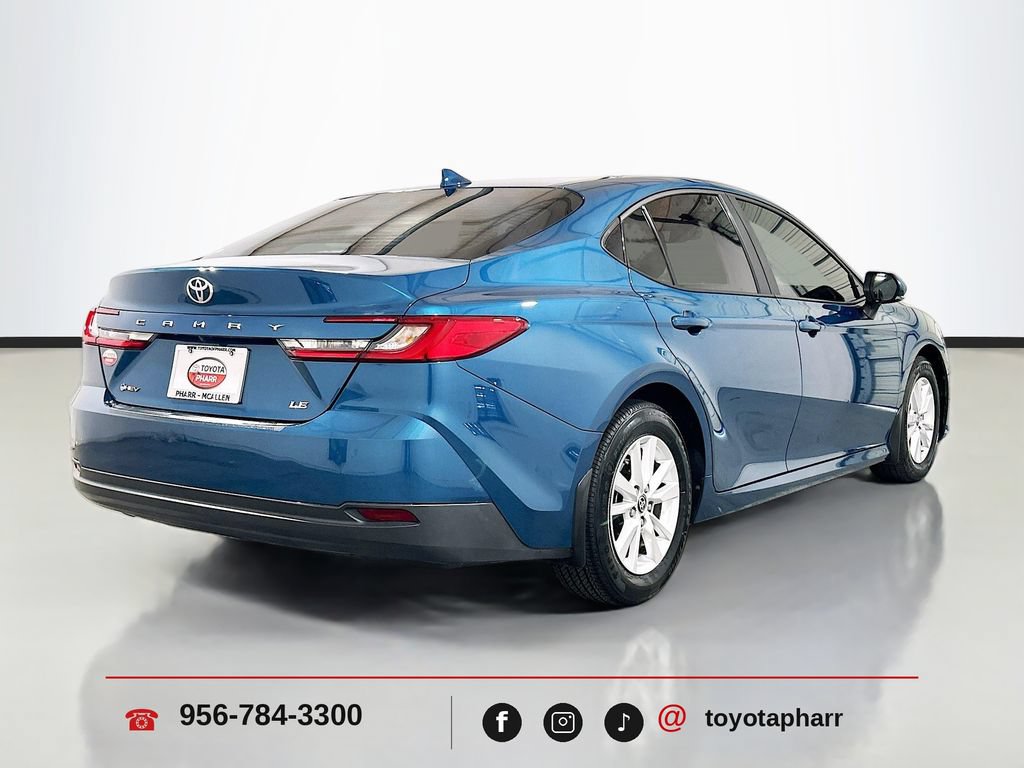 Used 2025 Toyota Camry LE w/ Convenience Package FWD image 4