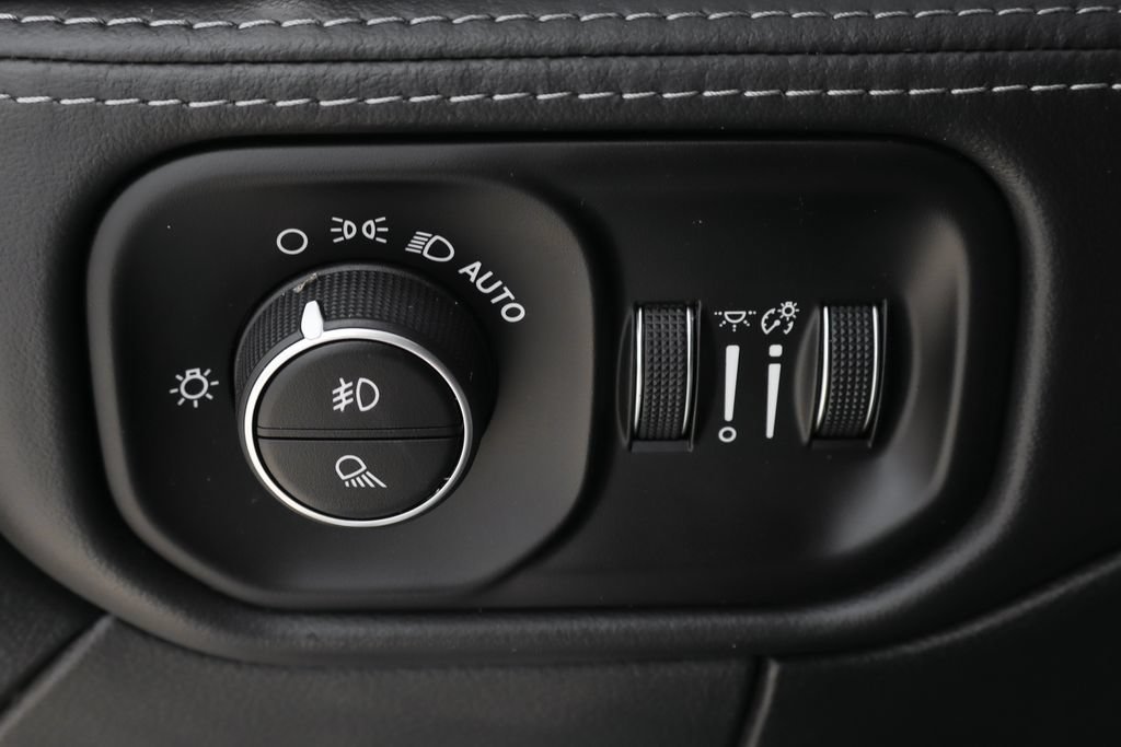 Used 2024 RAM 3500 Limited w/ Night Edition AWD/4WD image 23