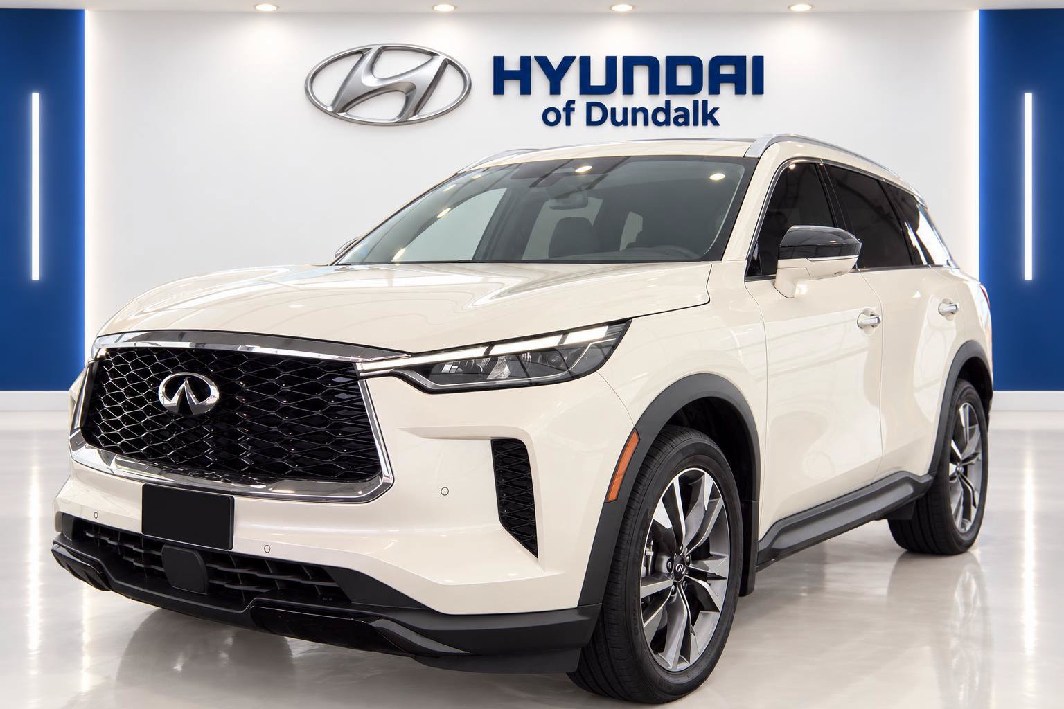 Used 2023 INFINITI QX60 Luxe w/ Cargo Package