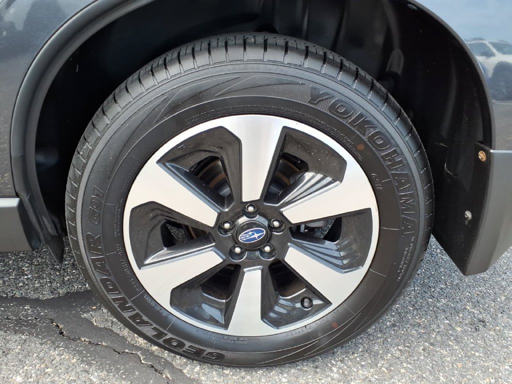 Used 2018 Subaru Forester 2.5i Premium AWD/4WD image 16