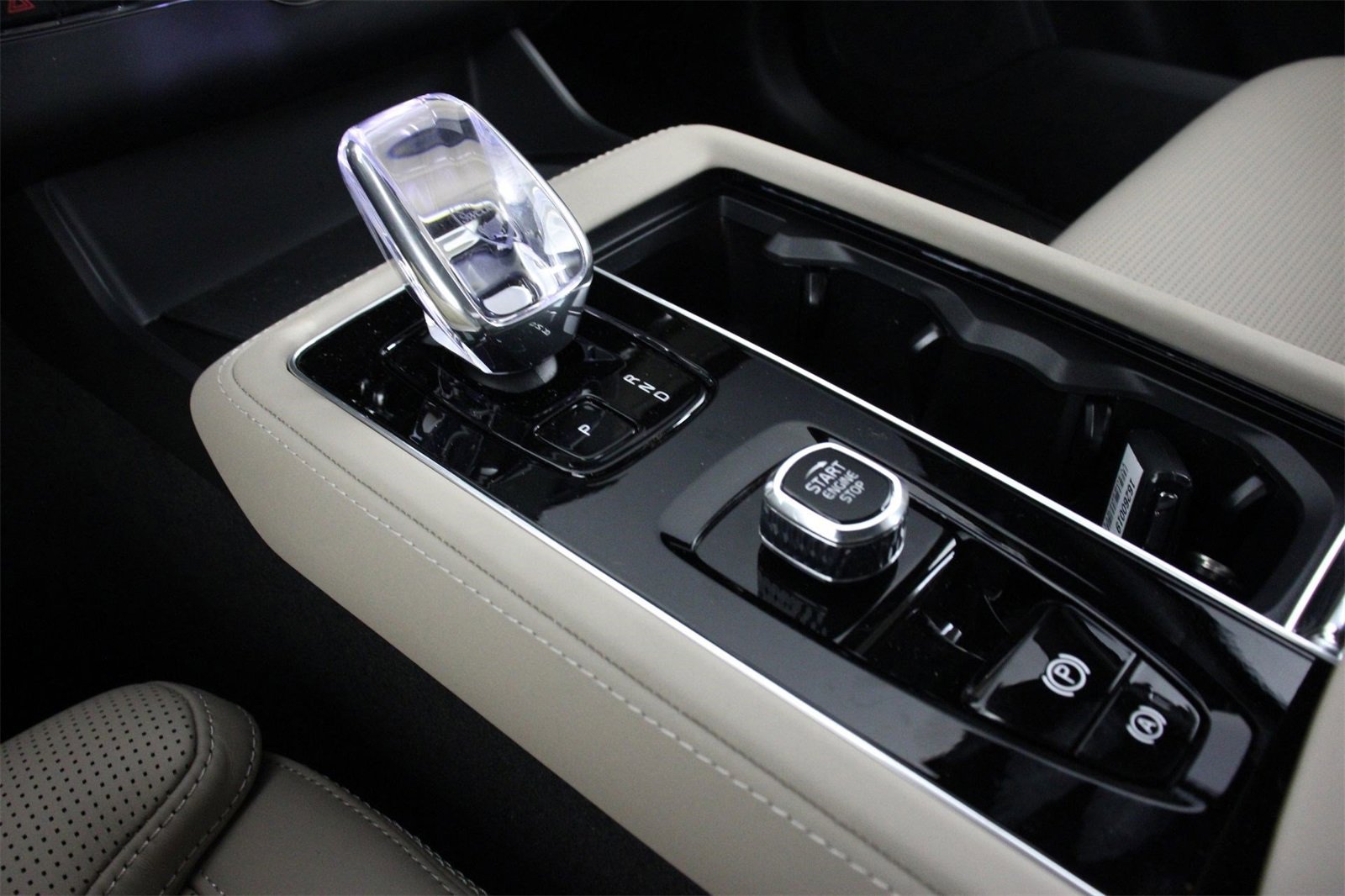 New 2026 Volvo XC90 B6 Ultra image 7