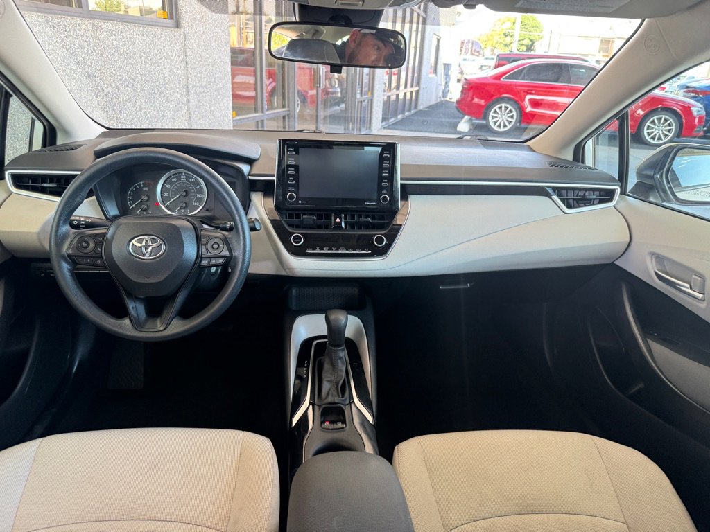 Used 2021 Toyota Corolla LE w/ Carpet Mat Package (TMS) image 15