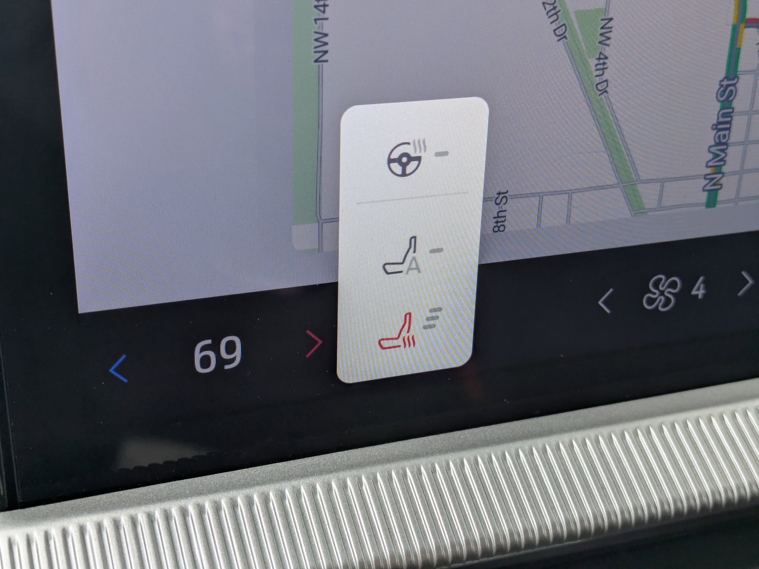 Used 2025 Ford Explorer ST-Line w/ Premium Package image 25