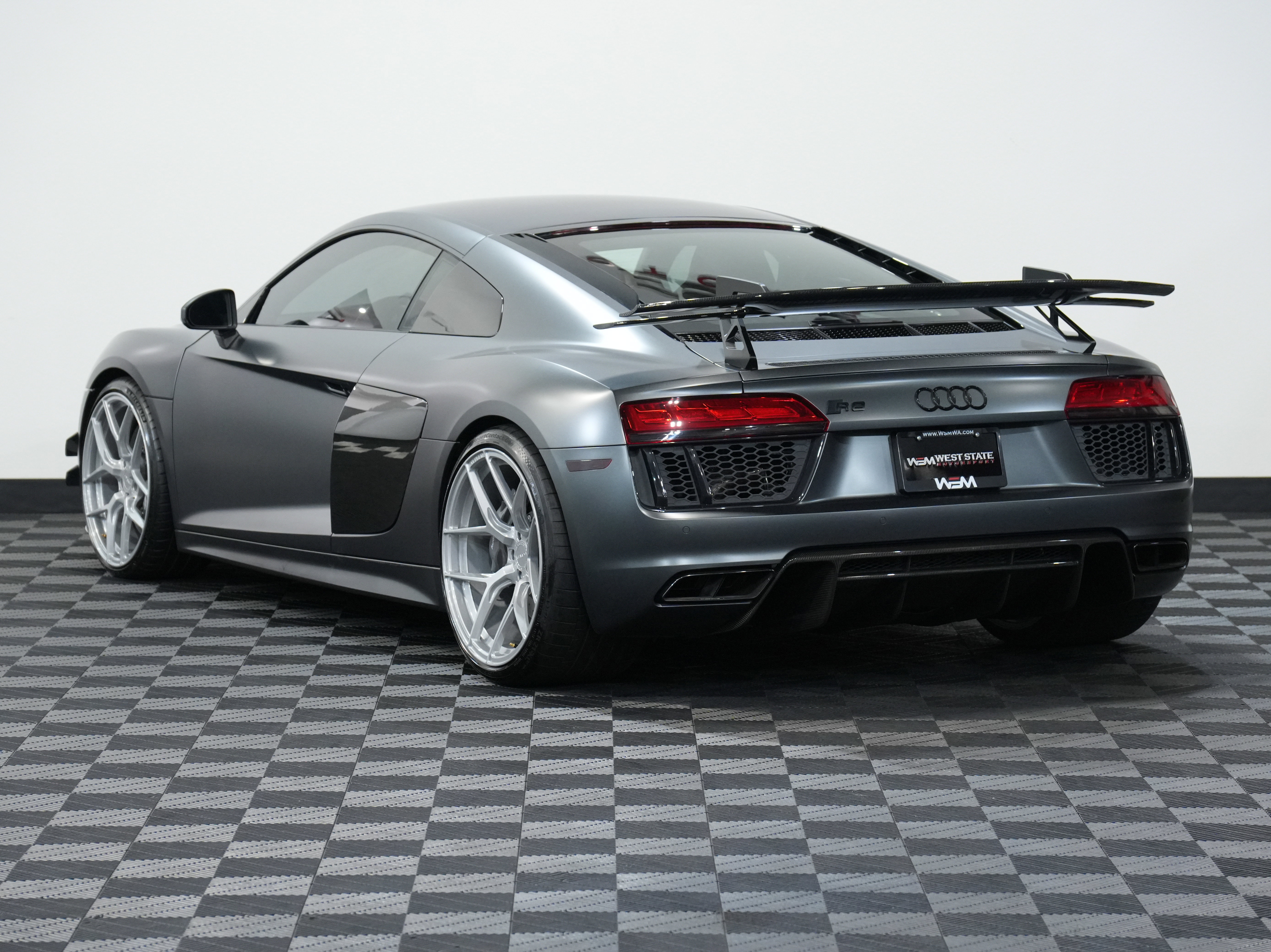 Used 2017 Audi R8 V10 plus image 8