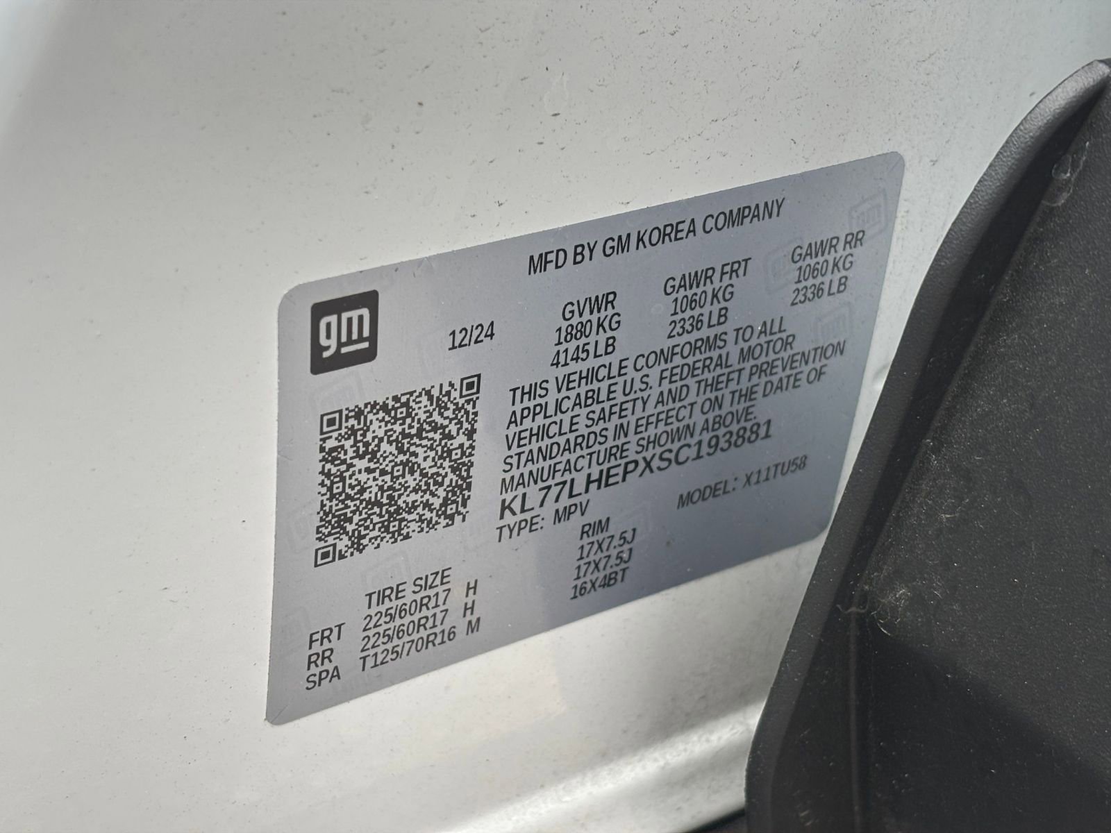 Used 2025 Chevrolet Trax LT image 24