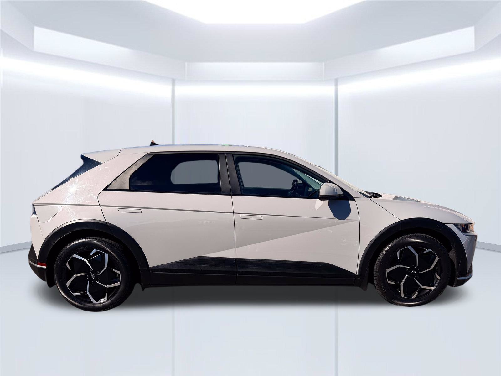 Used 2022 Hyundai Ioniq 5 SE AWD/4WD image 8