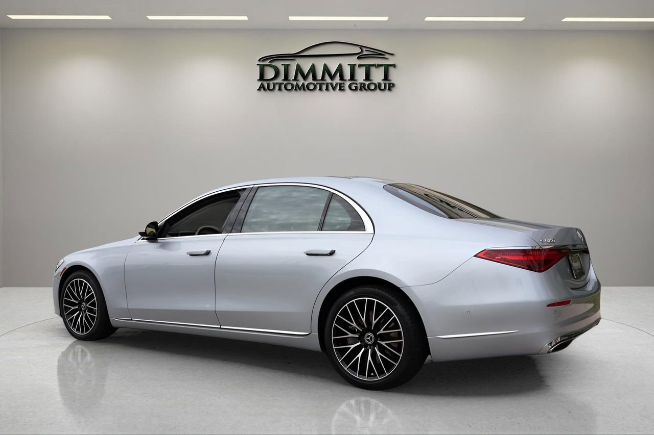 Used 2022 Mercedes-Benz S 580 4MATIC Sedan image 3