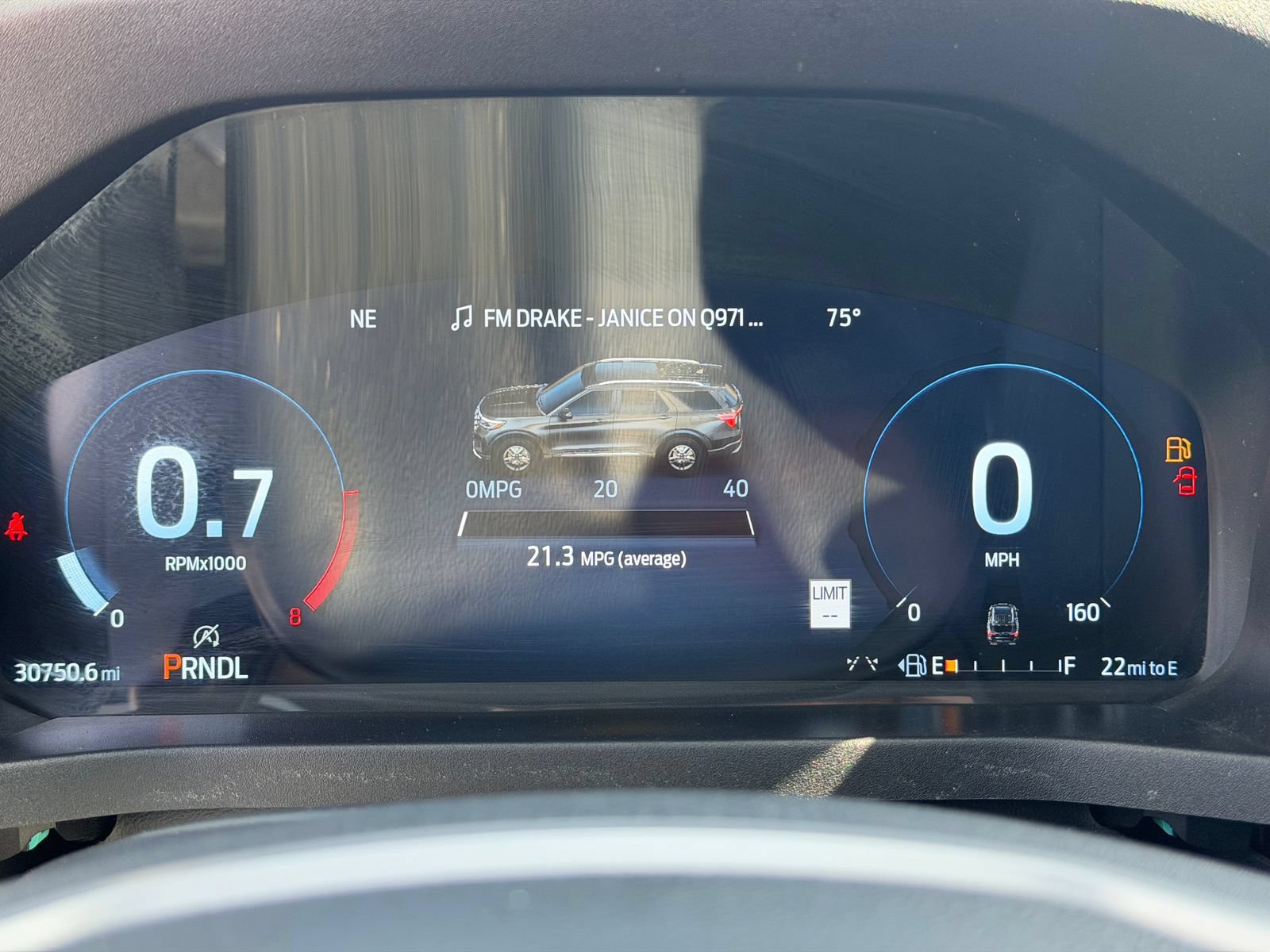 Used 2025 Ford Explorer Active w/ Active Comfort Package RWD image 31
