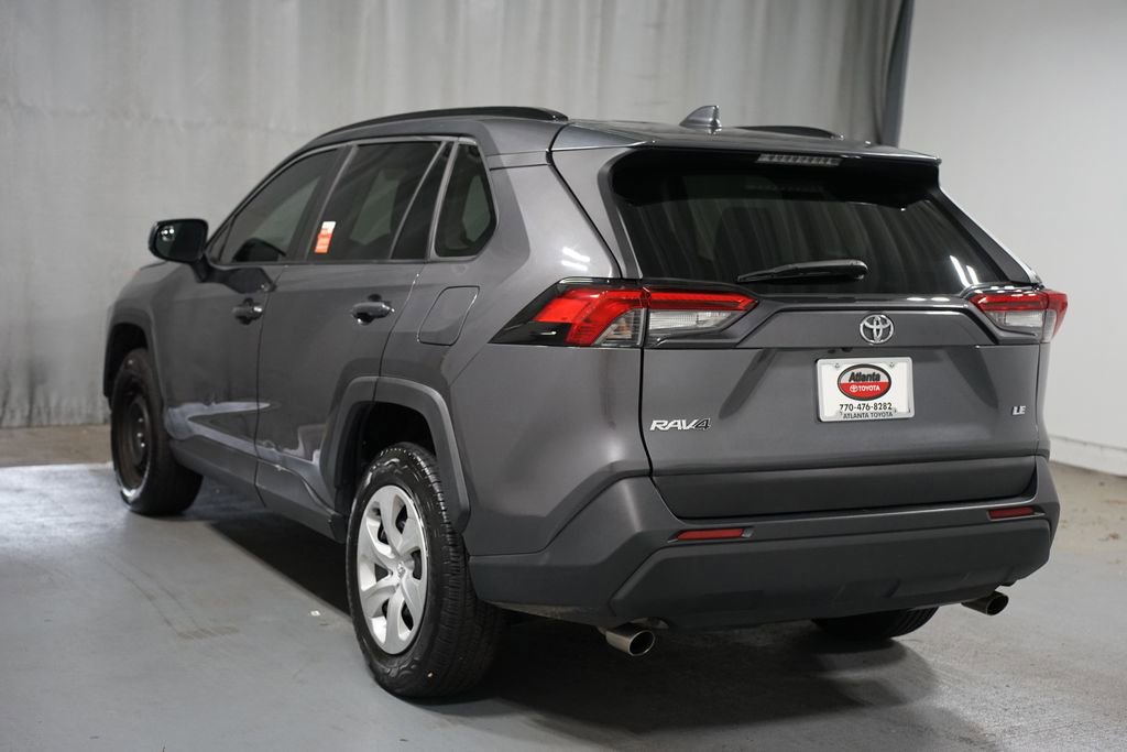 Used 2019 Toyota RAV4 LE FWD image 6