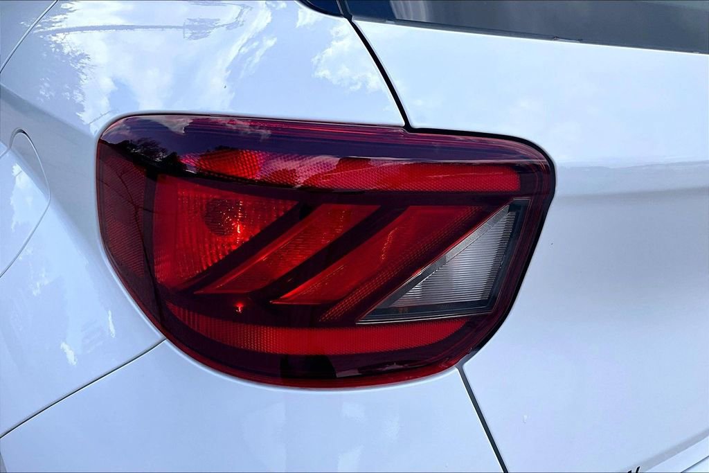 Used 2025 Hyundai Venue SEL FWD image 30