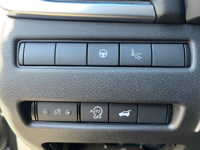Certified 2026 Nissan Rogue Platinum w/ Tech Package AWD/4WD image 33