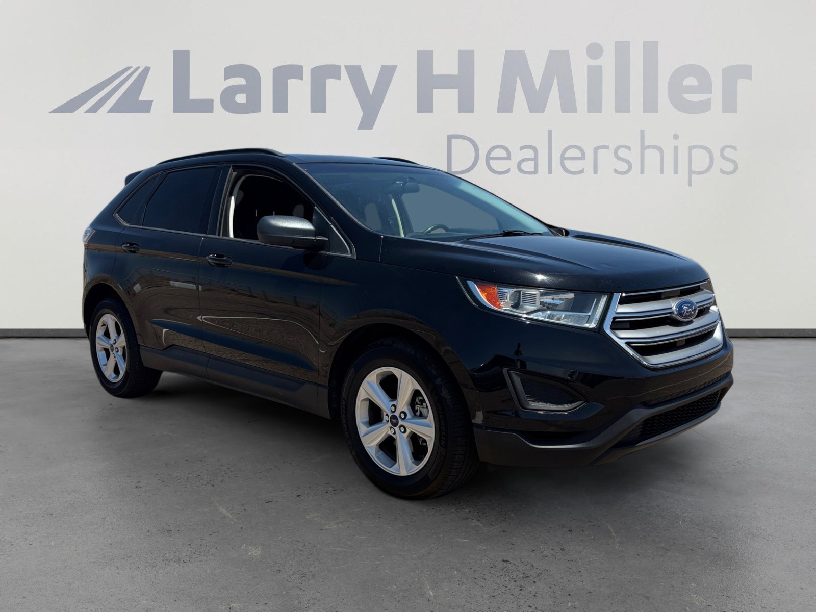 Used 2017 Ford Edge SE FWD image 7