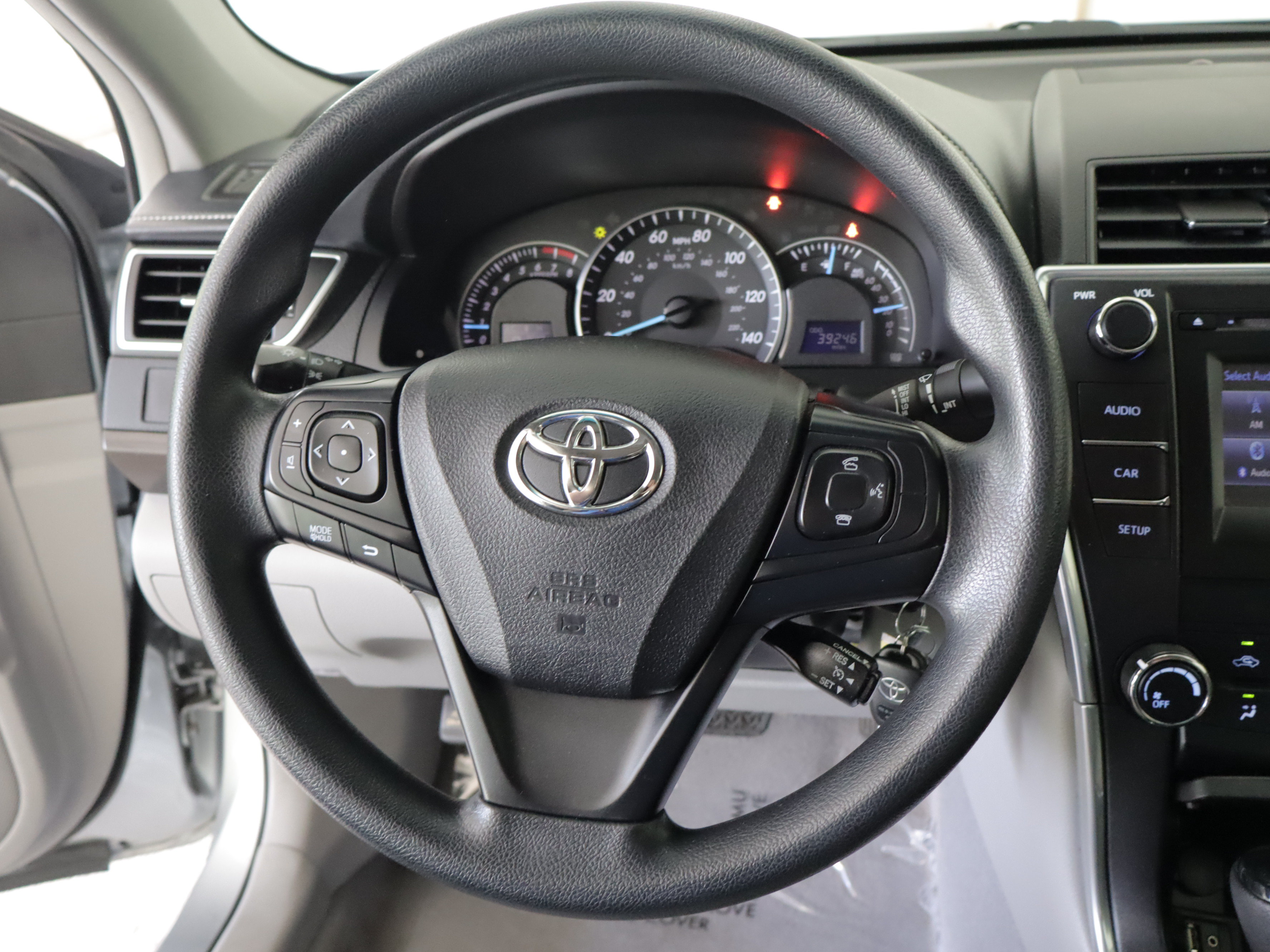 Used 2015 Toyota Camry LE FWD image 13