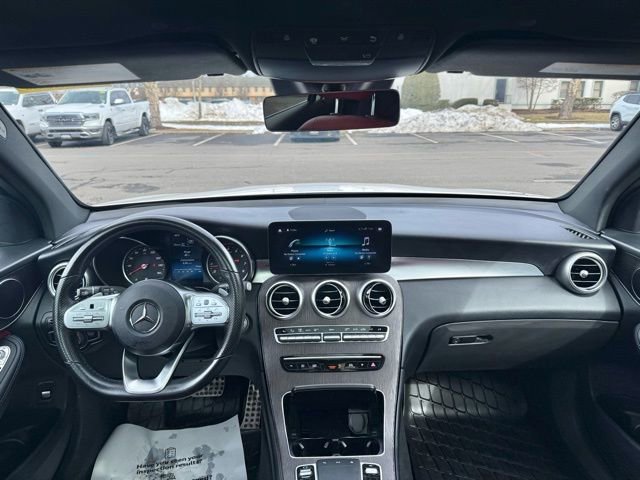 Used 2022 Mercedes-Benz GLC 300 4MATIC image 32