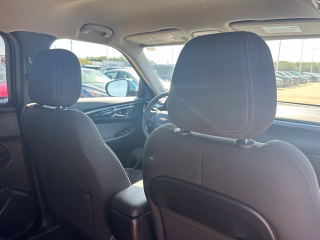 Used 2025 Chevrolet TrailBlazer LT AWD/4WD image 40