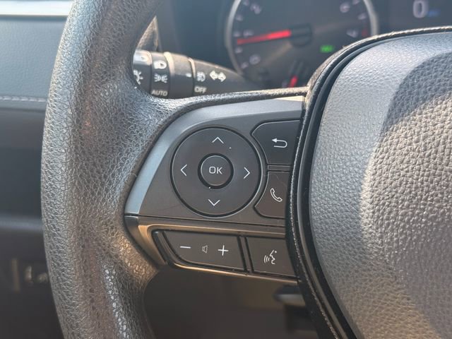 Used 2021 Toyota RAV4 XLE image 29