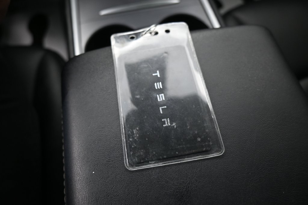 Used 2023 Tesla Model 3 Standard Range RWD image 18