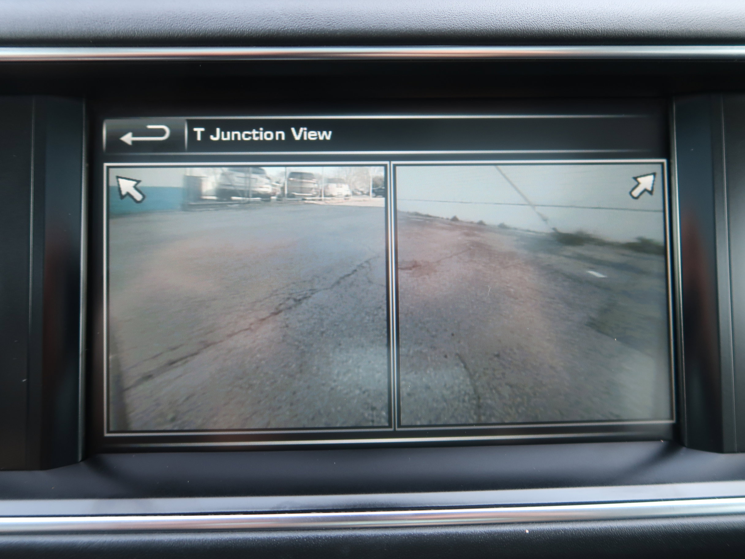 Used 2016 Land Rover Range Rover HSE image 24