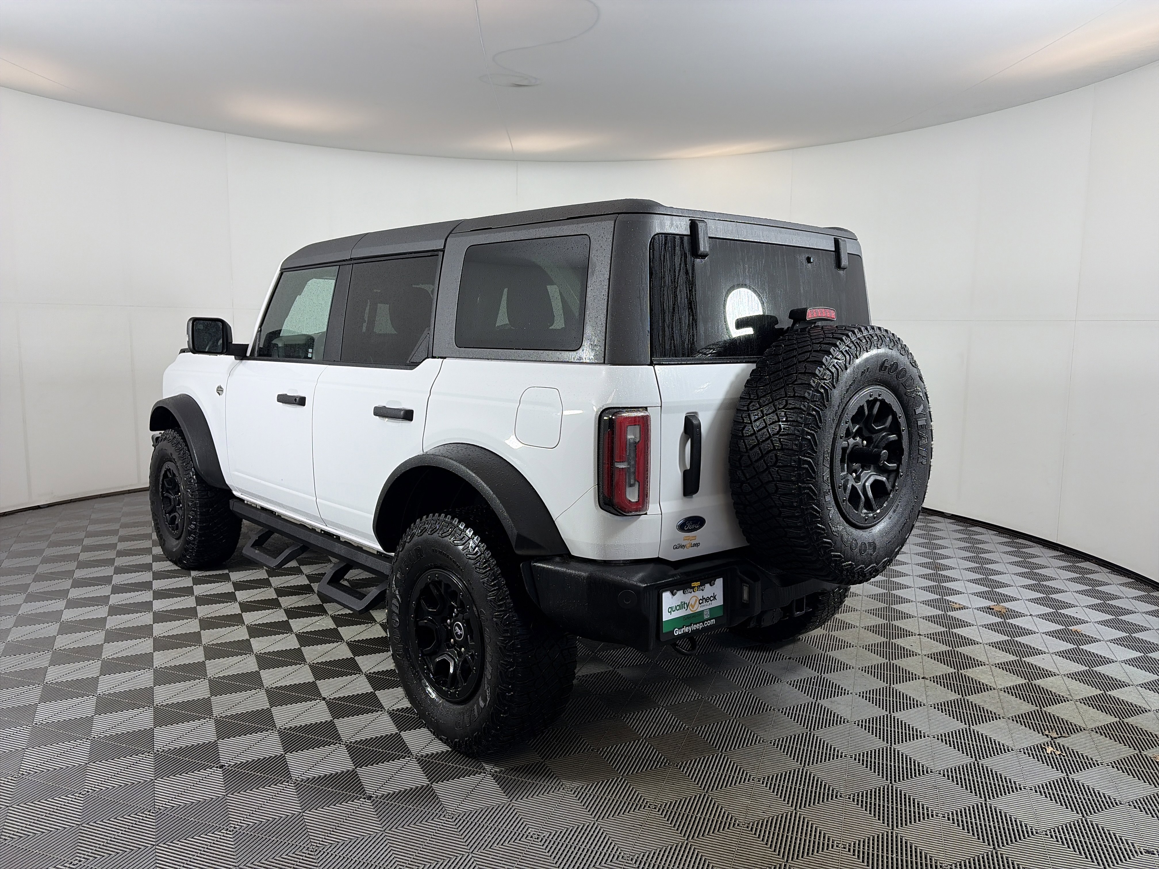 Used 2022 Ford Bronco Wildtrak image 8