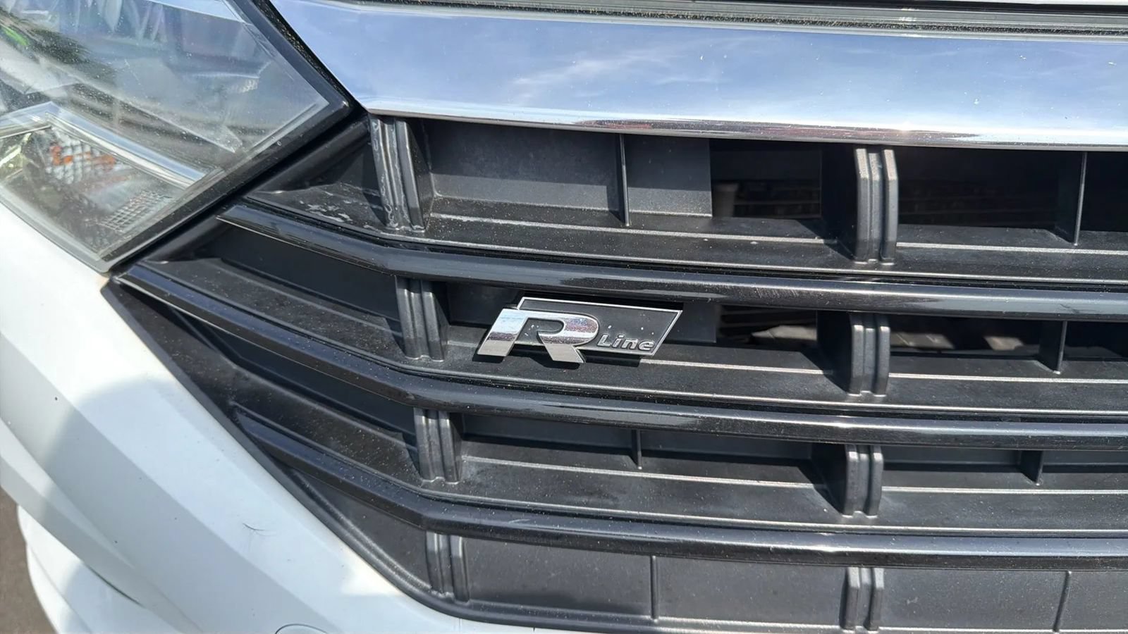 Used 2019 Volkswagen Jetta R-Line FWD image 9