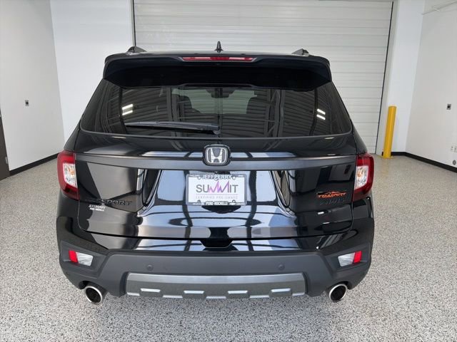 Used 2023 Honda Passport TrailSport image 4