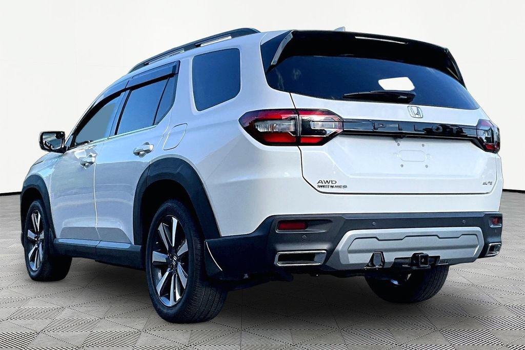 Certified 2024 Honda Pilot Elite image 4