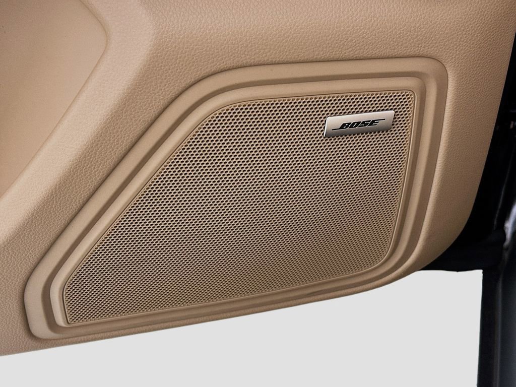 Certified 2023 Porsche Macan AWD/4WD image 21
