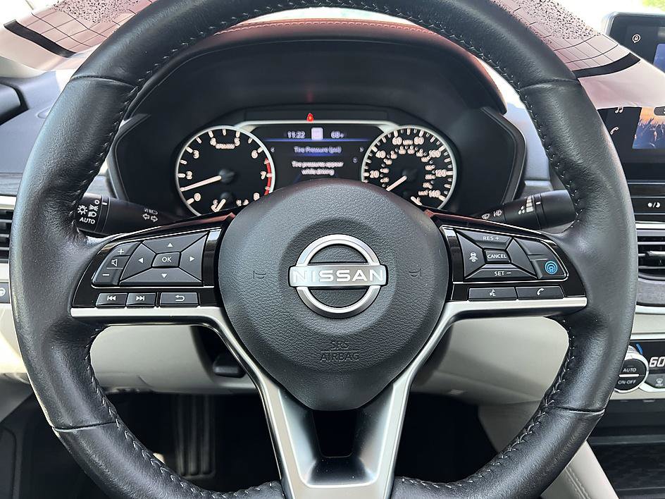 Certified 2023 Nissan Altima 2.5 SL FWD image 23