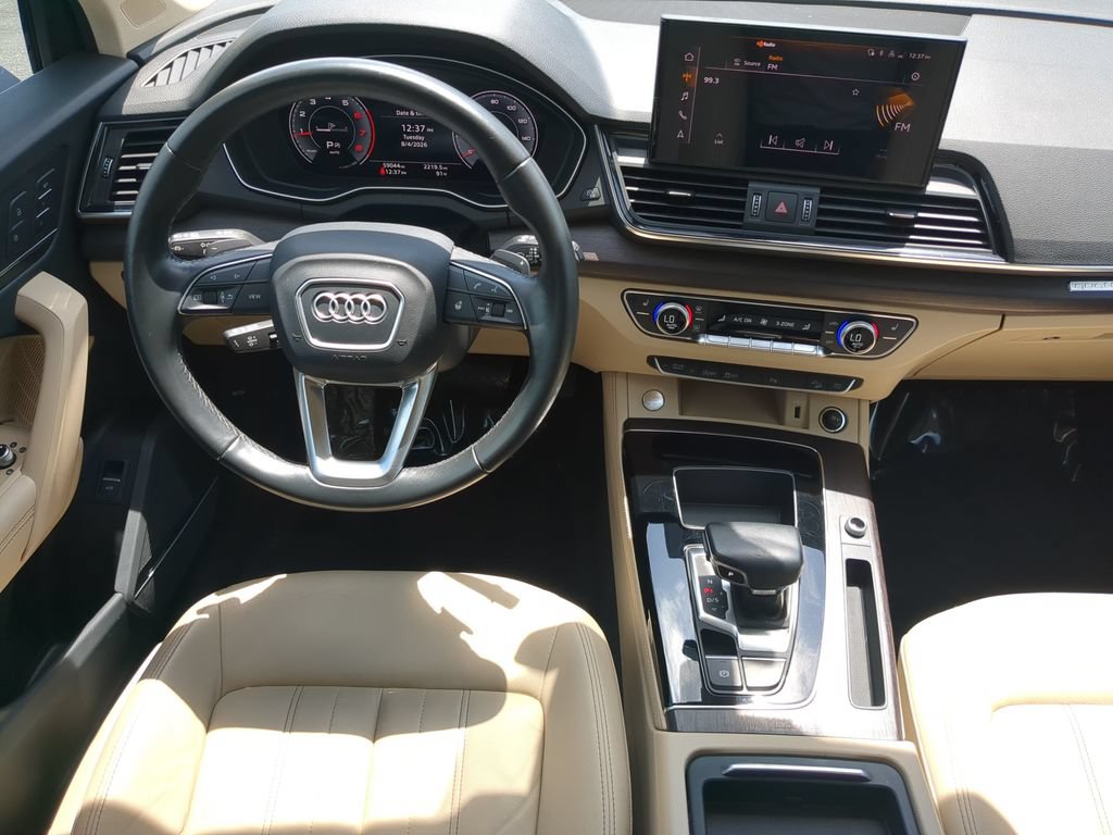 Used 2022 Audi Q5 2.0T Premium Plus w/ Premium Plus Package AWD/4WD image 14
