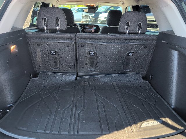Used 2025 Chevrolet TrailBlazer LT w/ Convenience Package FWD image 37