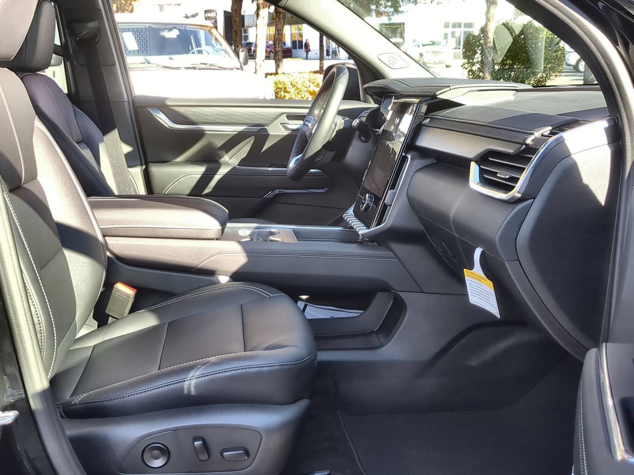 New 2026 GMC Acadia Elevation w/ Elevation Premium Package FWD image 28