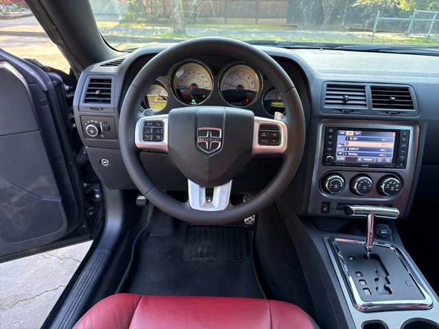 Used 2014 Dodge Challenger R/T Plus RWD image 14