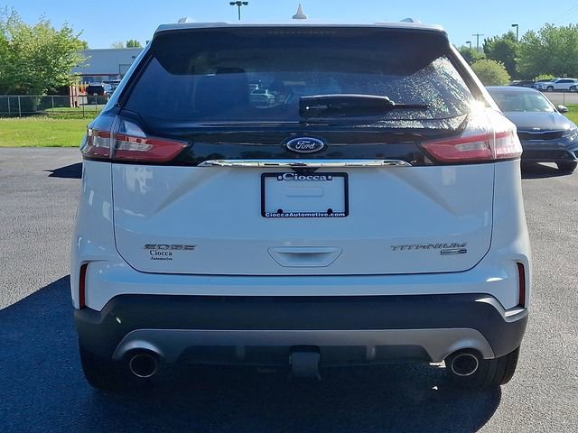 Used 2020 Ford Edge Titanium w/ Class II Trailer Tow Package AWD/4WD image 8