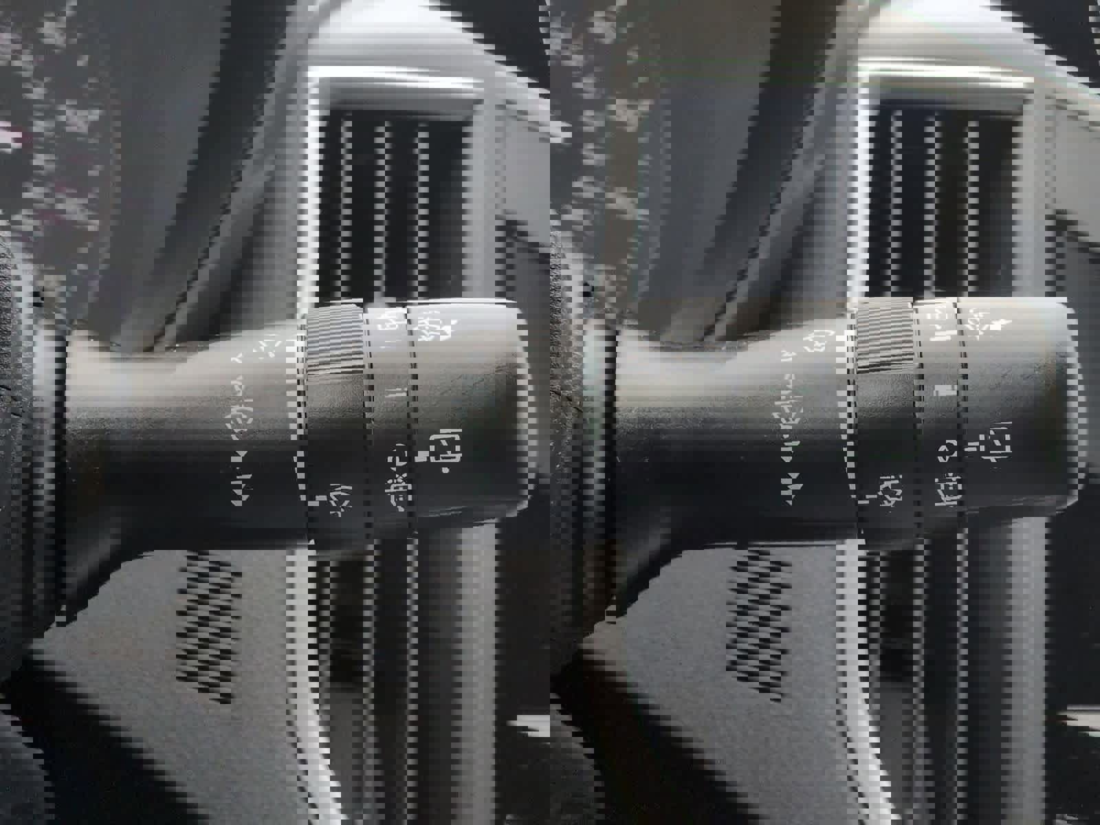 Used 2019 Subaru Crosstrek 2.0i Premium image 28