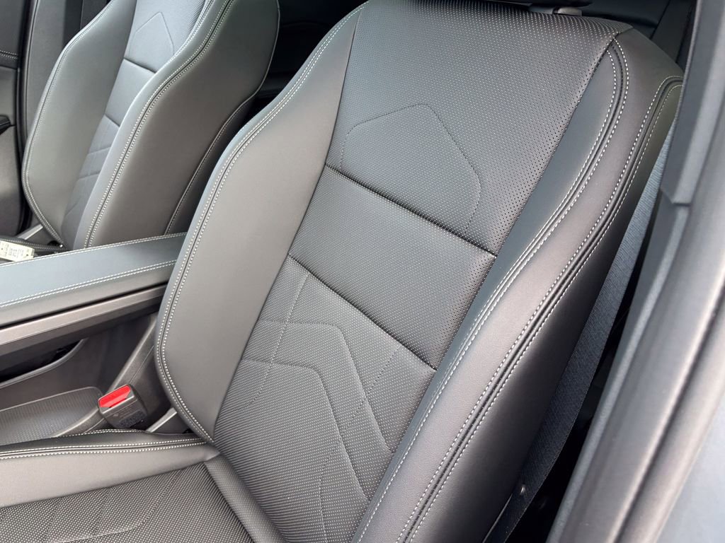 New 2026 BMW X2 xDrive28i w/ Technology Package AWD/4WD image 14