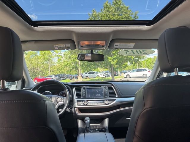 Used 2015 Toyota Highlander XLE AWD/4WD image 43