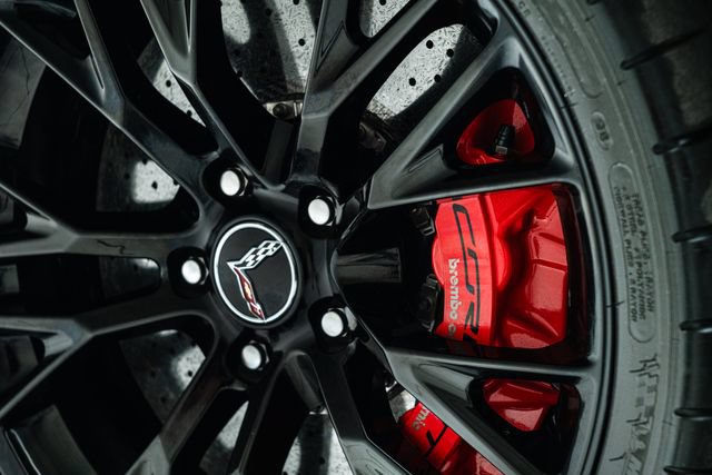 Used 2015 Chevrolet Corvette Z06 w/ 3LZ Preferred Equipment Group RWD image 22