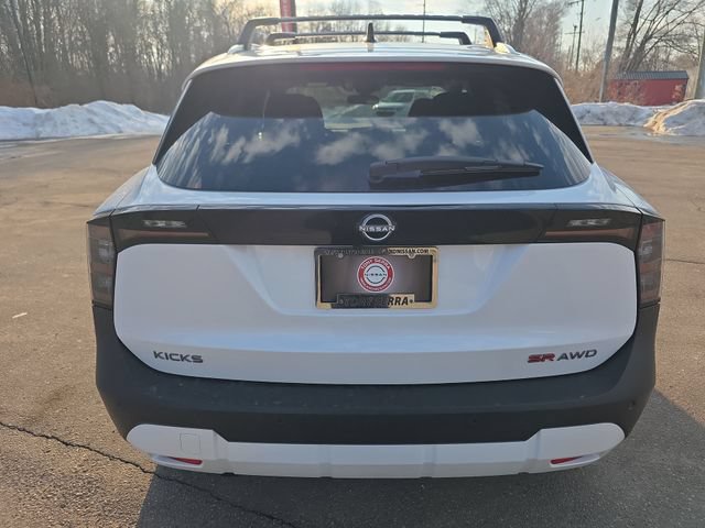 New 2026 Nissan Kicks SR w/ Cold Weather Package AWD/4WD image 24