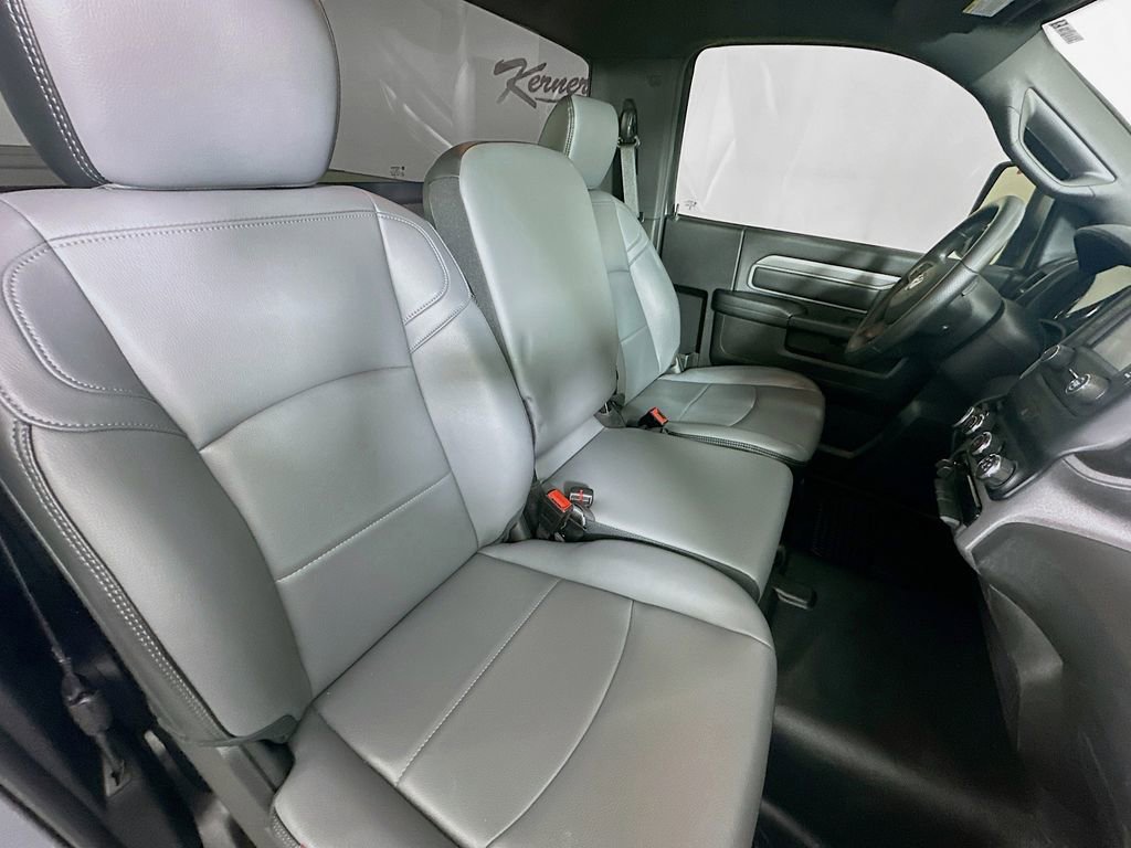 Used 2024 RAM 2500 Tradesman w/ Chrome Appearance Group image 12